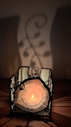 Achátový  svícen  V mechu