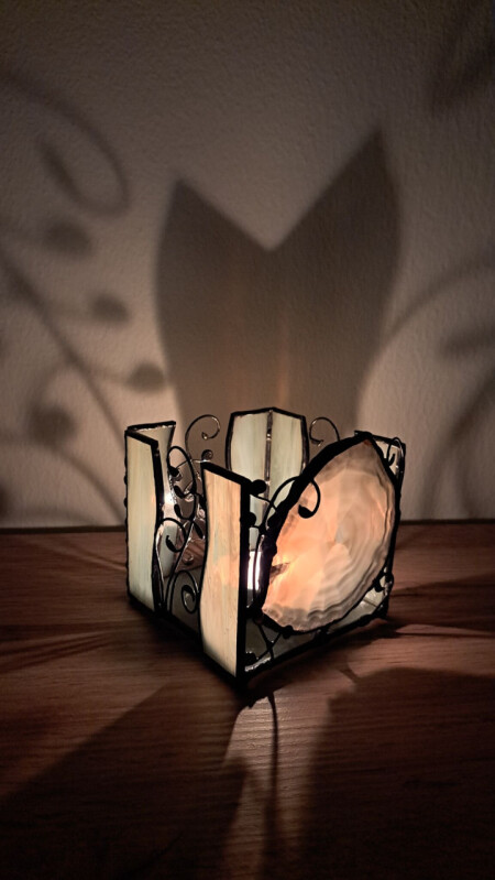 Achátový  svícen  V mechu