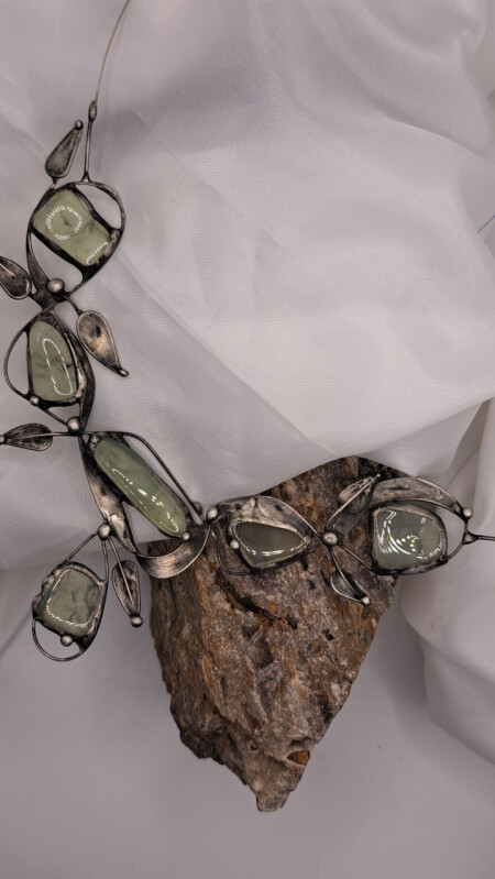 Náhrdelník z prehnitu