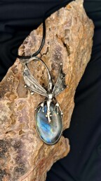 Dračí náhrdelník 