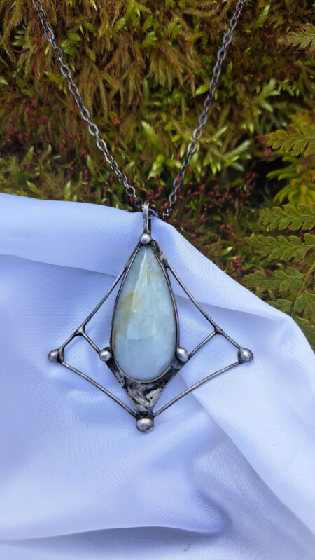 Přívěsek z jadeitu