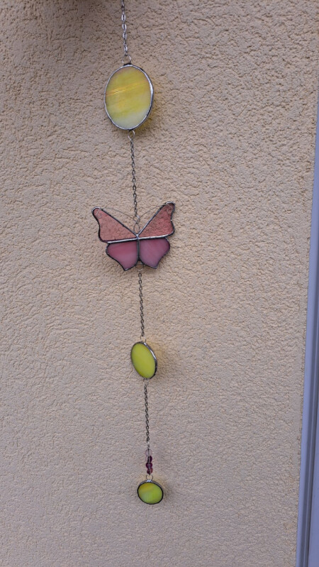 Závěs motýlek